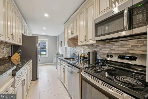 $519,500 | 7 Cornerwood Court, Gaithersburg, MD 20878
