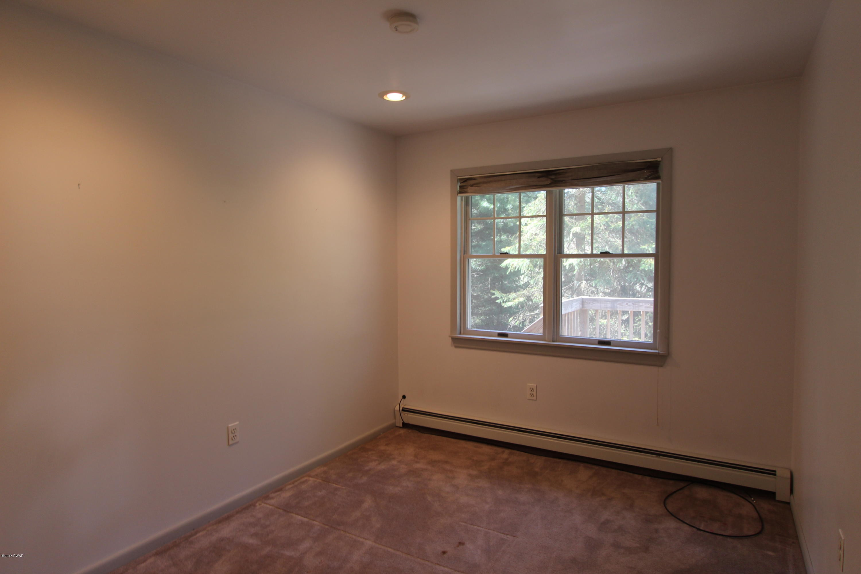 742 Raymondskill Road Milford, PA 18337 - Photo 22 of 26