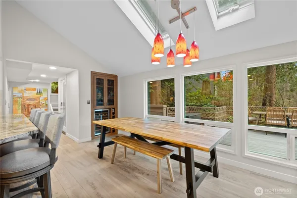 $1,000,000 | 9238 50th Place West, Mukilteo, WA 98275