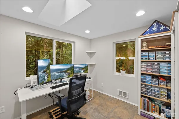 $1,000,000 | 9238 50th Place West, Mukilteo, WA 98275