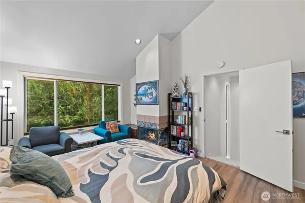 $1,000,000 | 9238 50th Place West, Mukilteo, WA 98275