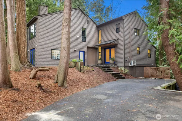 $1,000,000 | 9238 50th Place West, Mukilteo, WA 98275