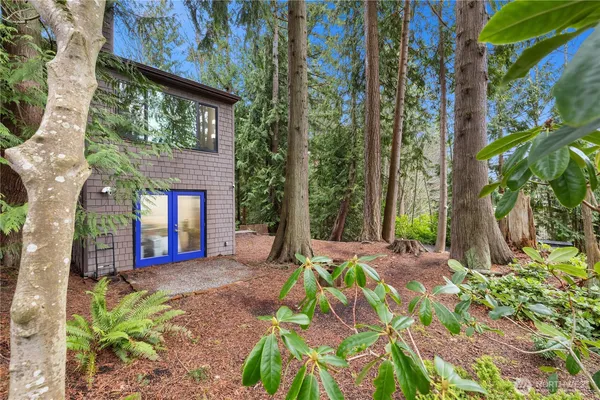 $1,000,000 | 9238 50th Place West, Mukilteo, WA 98275