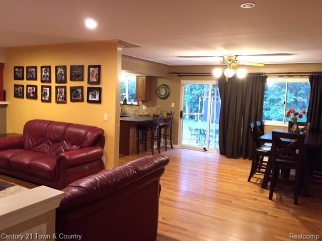 387 East Maryknoll Road Rochester, MI 48309 - Photo 6 of 26 9.jpg
