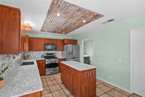 $780,000 | 3387 Moonlight Lane, Corona, CA 92881