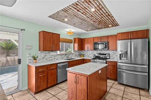 $780,000 | 3387 Moonlight Lane, Corona, CA 92881