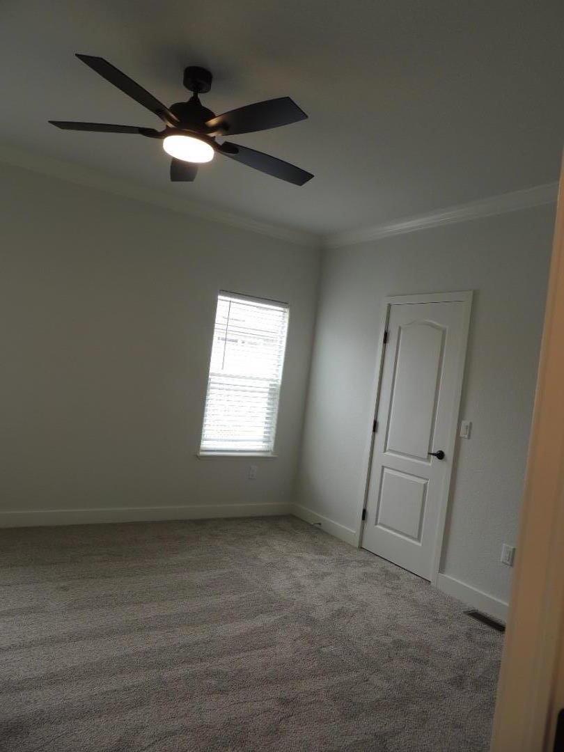 144 Holm Road, Unit 93 Watsonville, CA 95076 - Photo 10 of 15 an empty room with a window