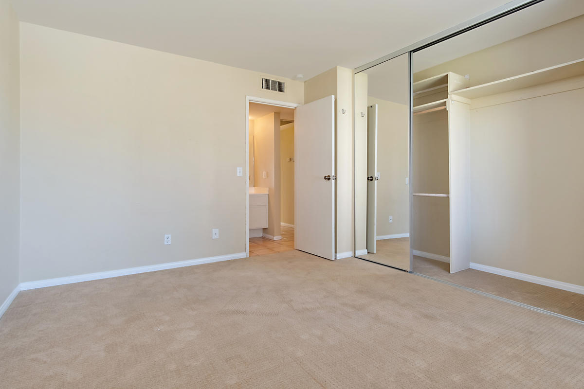 35984 Novio Court Rancho Mirage, CA 92270 - Photo 16 of 31 16_9651118_118236_BPO-118236-116