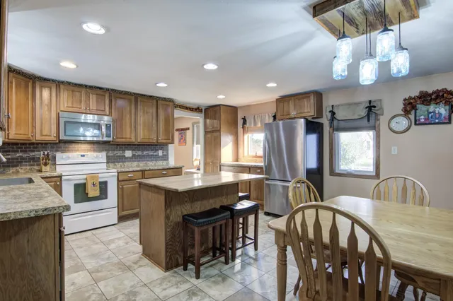 $349,000 | 724 Washington Avenue, Wabasha, MN 55981