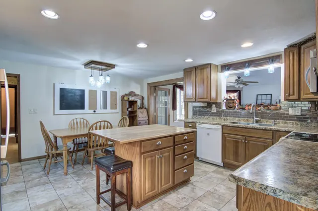 $349,000 | 724 Washington Avenue, Wabasha, MN 55981