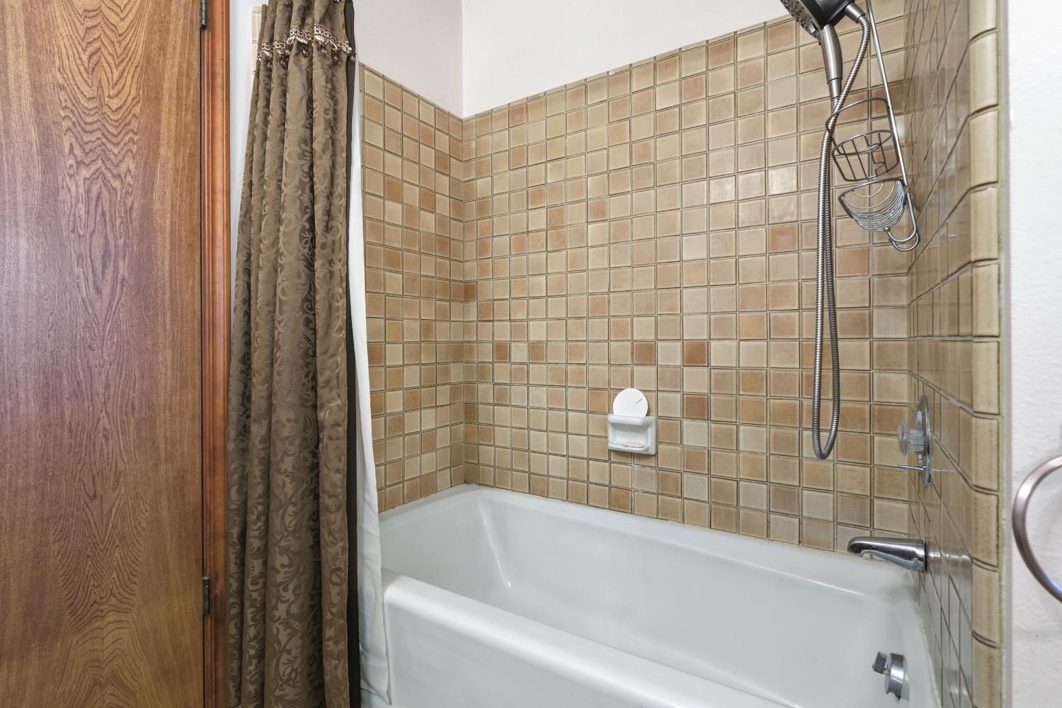 7176 East Butler Avenue Fresno, CA 93737 - Photo 31 of 76
