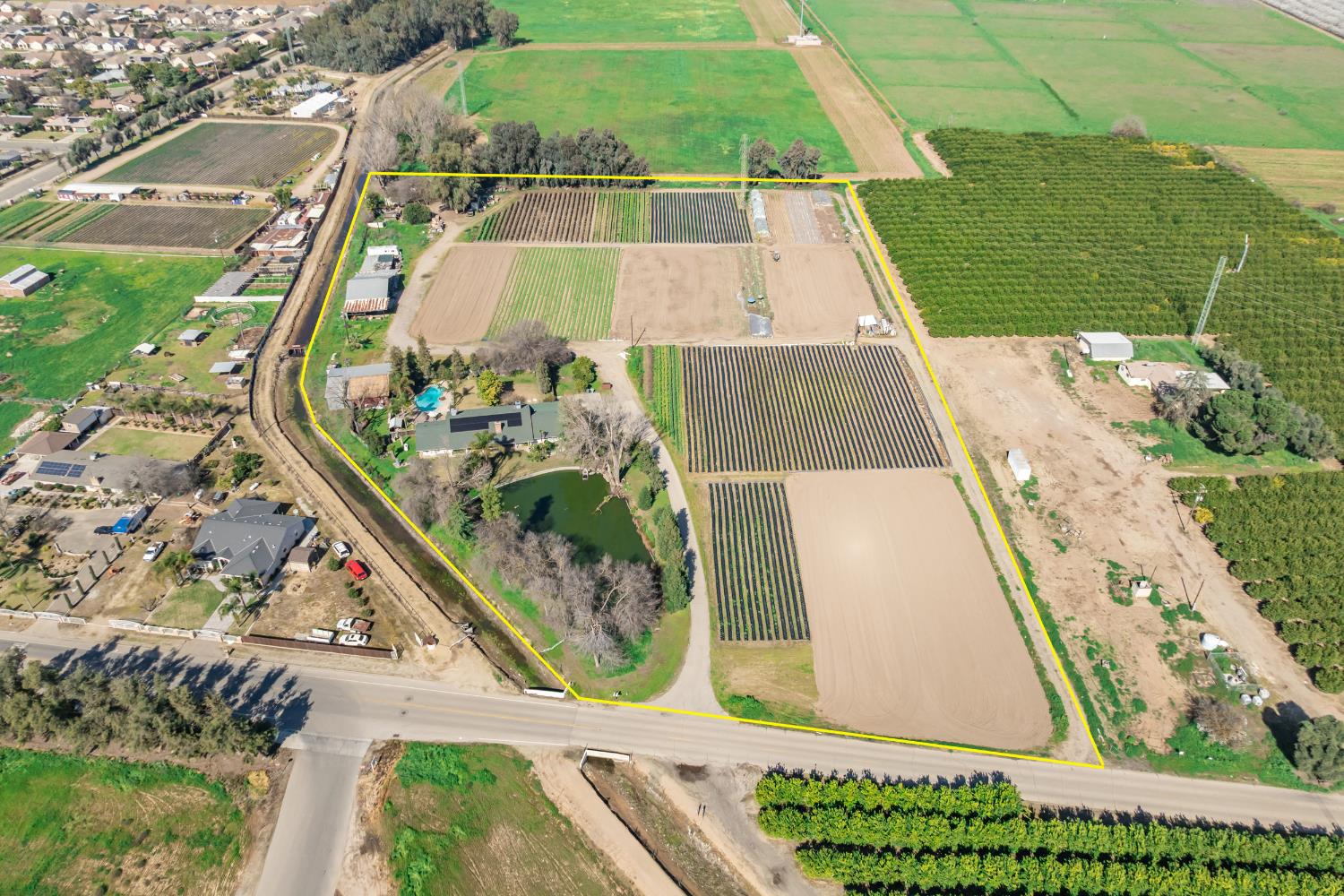 7176 East Butler Avenue Fresno, CA 93737 - Photo 75 of 76 an aerial view of a house
