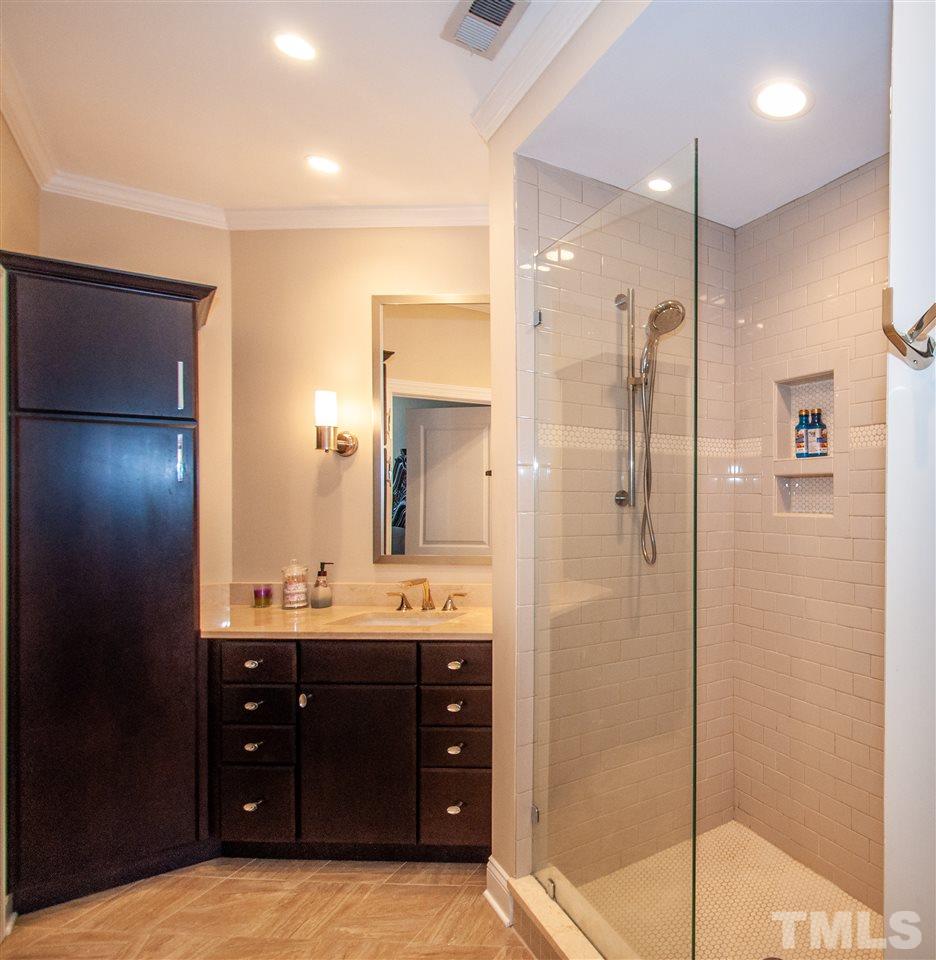 7520 Lead Mine Road, Unit 106 Raleigh, NC 27615 - Photo 16 of 30