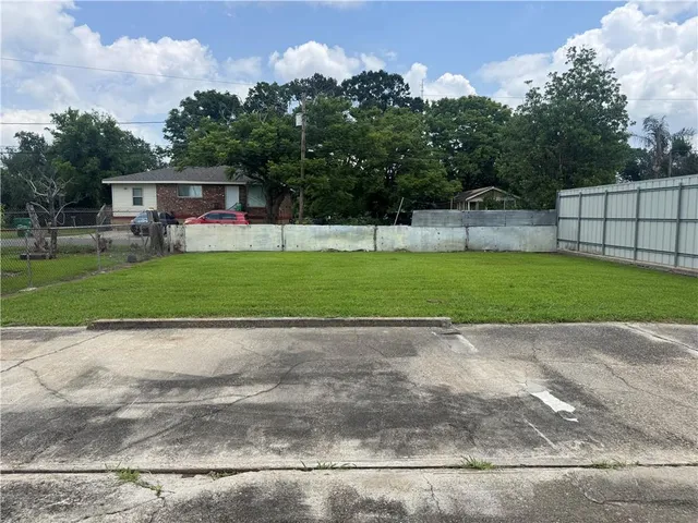$80,000 | 127 5th Street, Bridge City, LA 70094