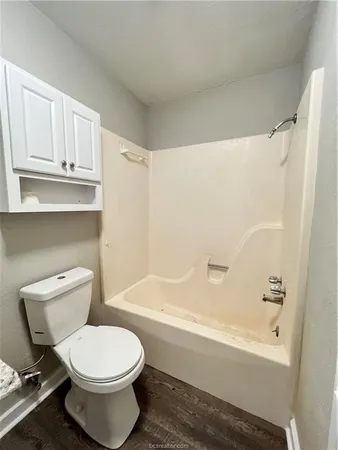 $1,150 | 3802 College Main Street, Unit 4, Bryan, TX 77801