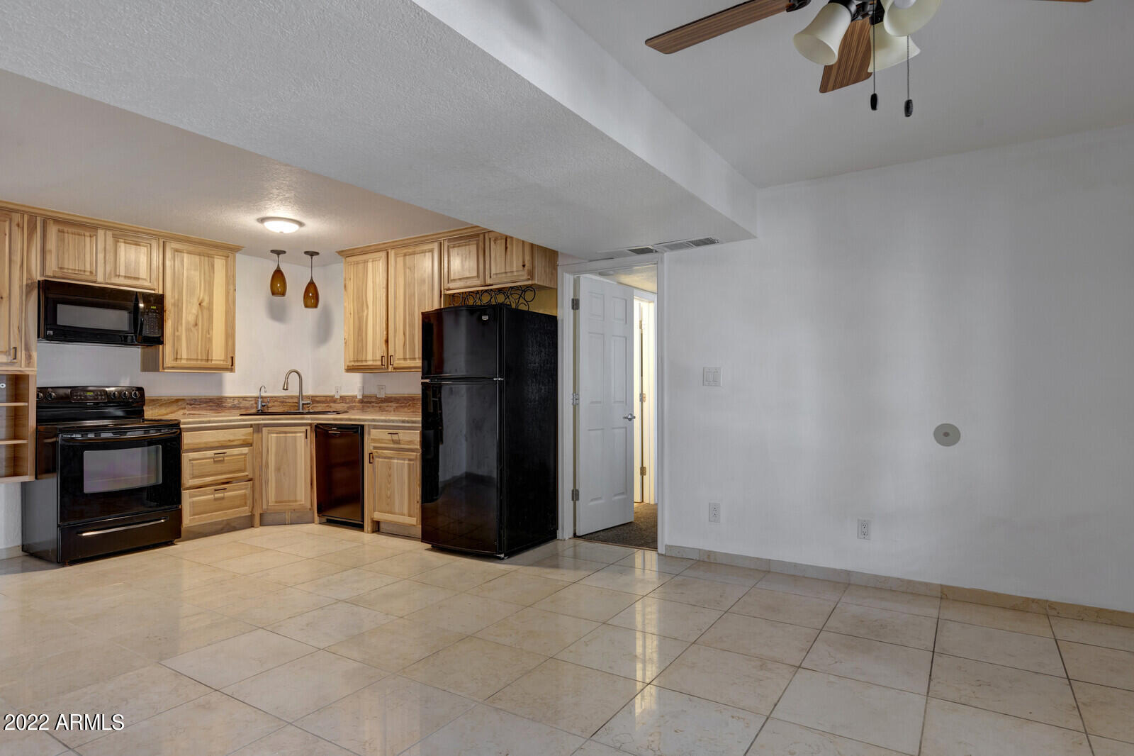 1440 North Idaho Road, Unit 1035 Apache Junction, AZ 85119 - Photo 5 of 21 05_1440_N_Idaho_Rd__05_mls