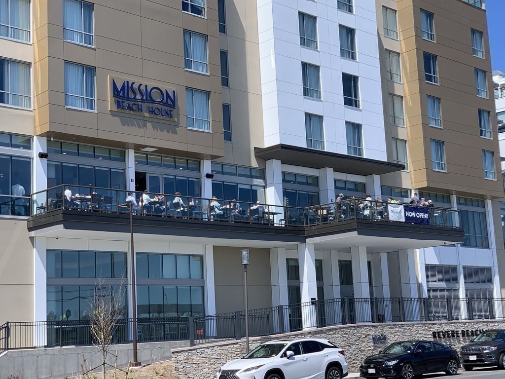 376 Ocean Avenue, Unit 709 Revere, MA 02151 - Photo 29 of 38 a building view