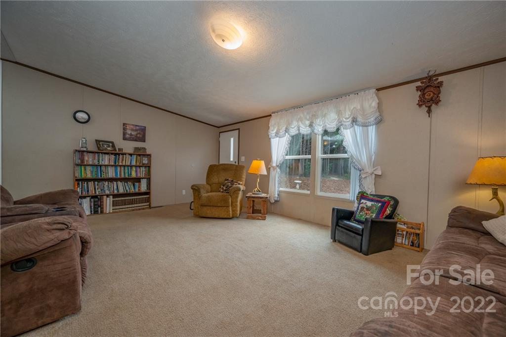 628 Hamilton Road Rutherfordton, NC 28139 - Photo 15 of 35 a living room with furniture and a window