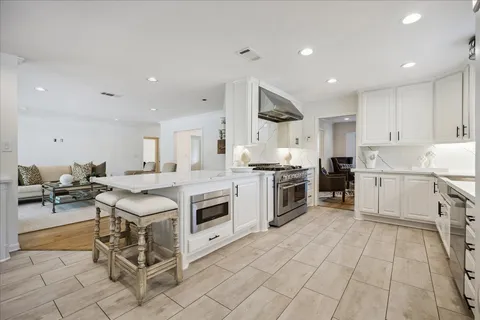 $1,250,000 | 7910 Del Monte Drive, Houston, TX 77063