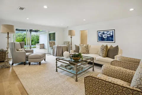 $1,250,000 | 7910 Del Monte Drive, Houston, TX 77063