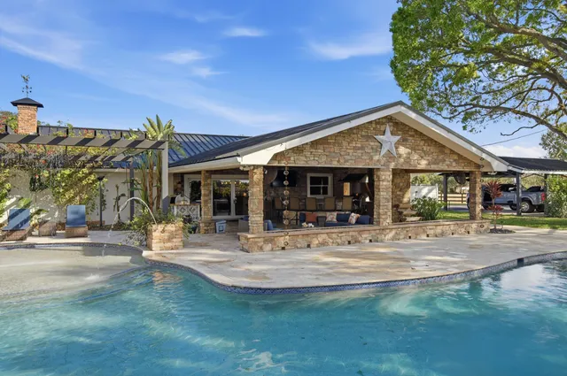 $4,500,000 | 13850 Southwest Allapatah Road, Indiantown, FL 34956