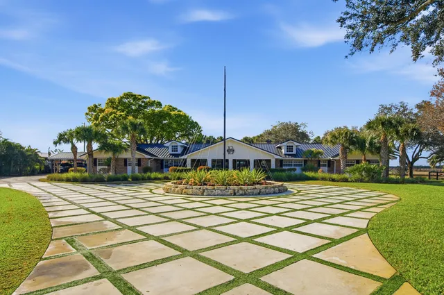 $4,500,000 | 13850 Southwest Allapatah Road, Indiantown, FL 34956