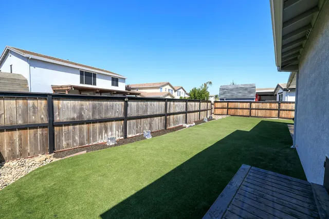 $689,000 | 1766 Churchill Downs Circle, Oakdale, CA 95361