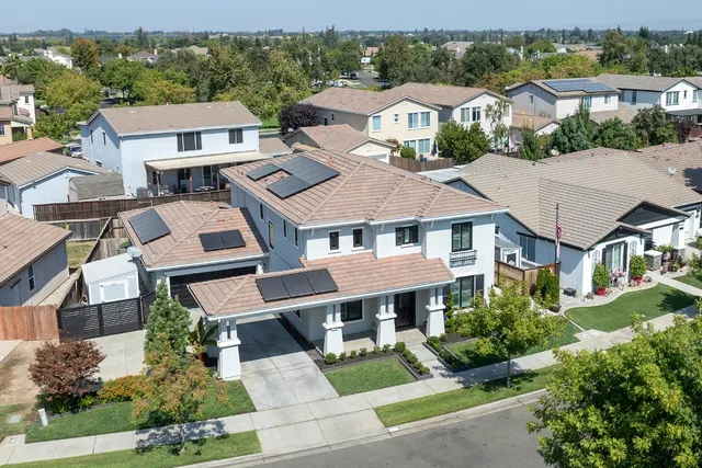 $689,000 | 1766 Churchill Downs Circle, Oakdale, CA 95361