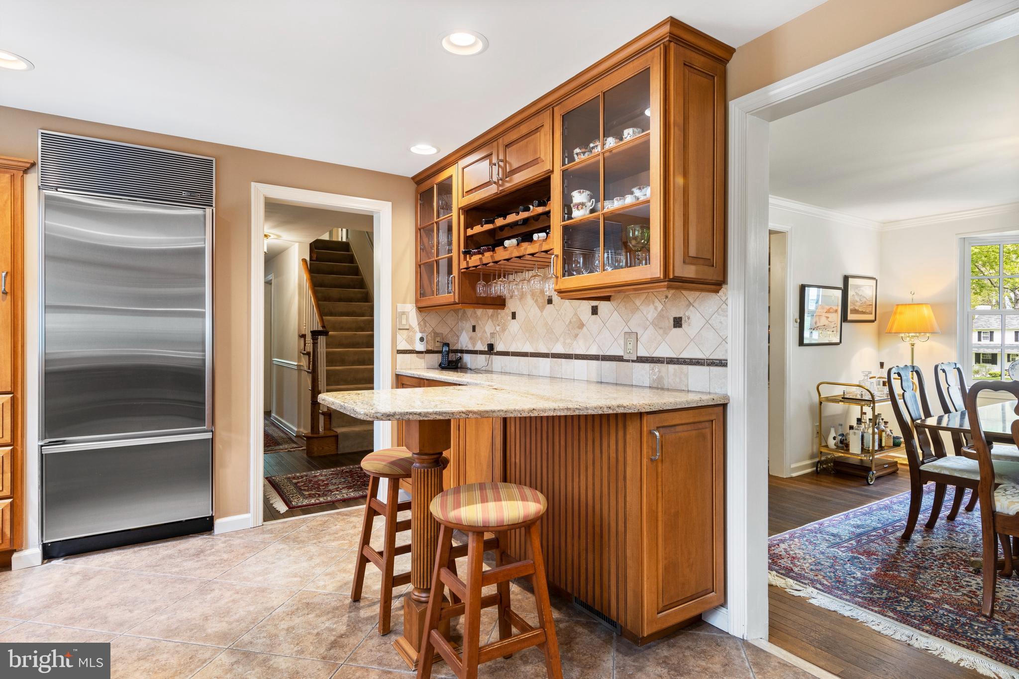 528 Mountview Road Berwyn, PA 19312 - Photo 16 of 44 Kitchen Granite Counter/Seat