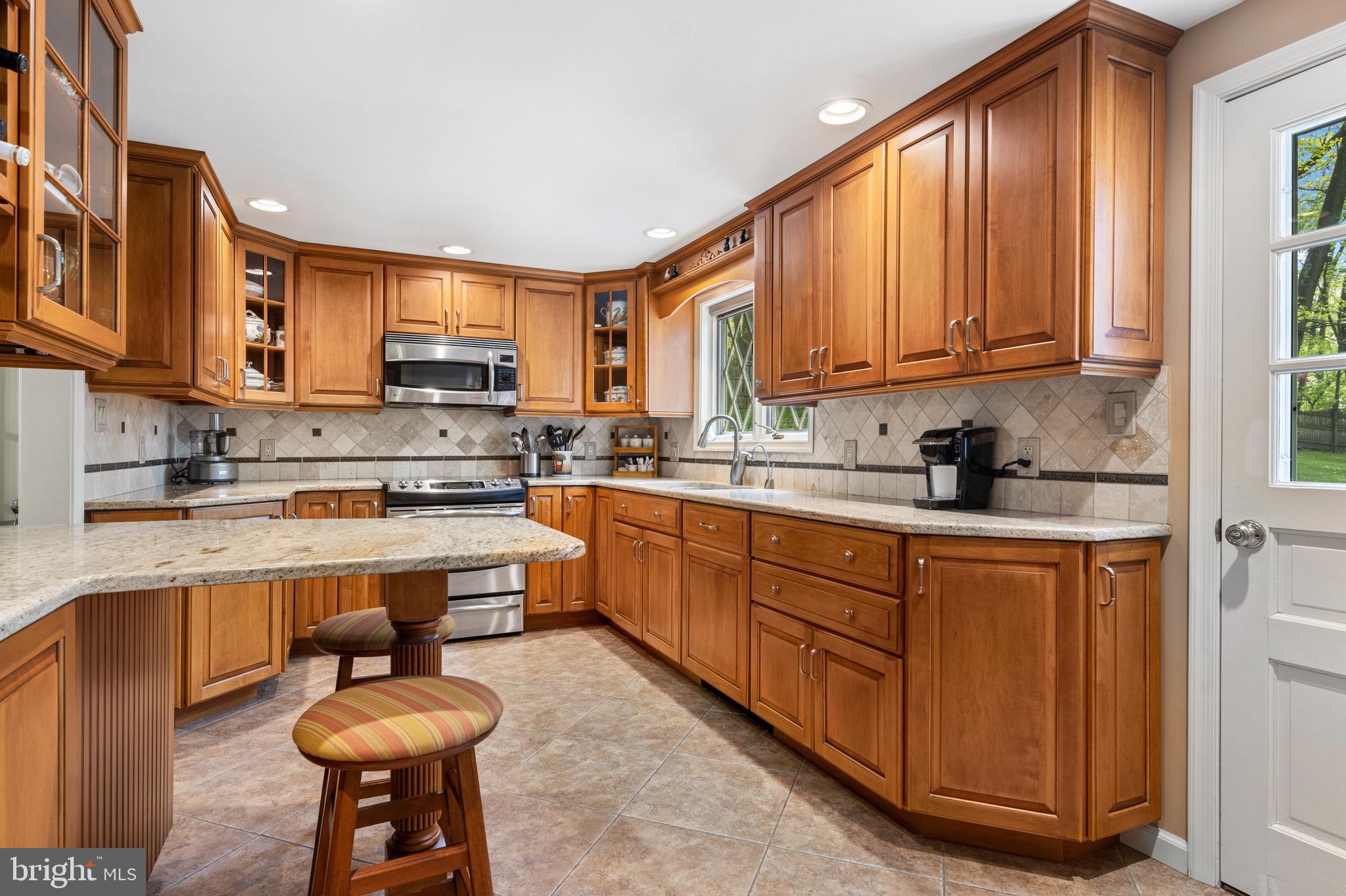 528 Mountview Road Berwyn, PA 19312 - Photo 19 of 44 Kitchen Tile Floor