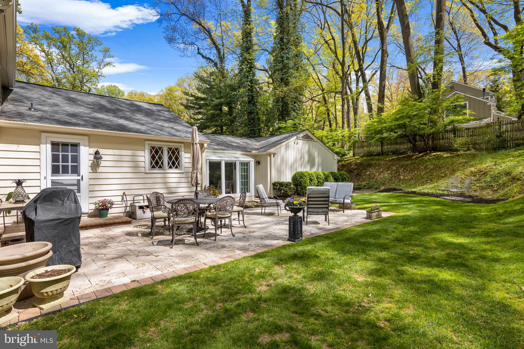 528 Mountview Road Berwyn, PA 19312 - Photo 41 of 44 Backyard Patio