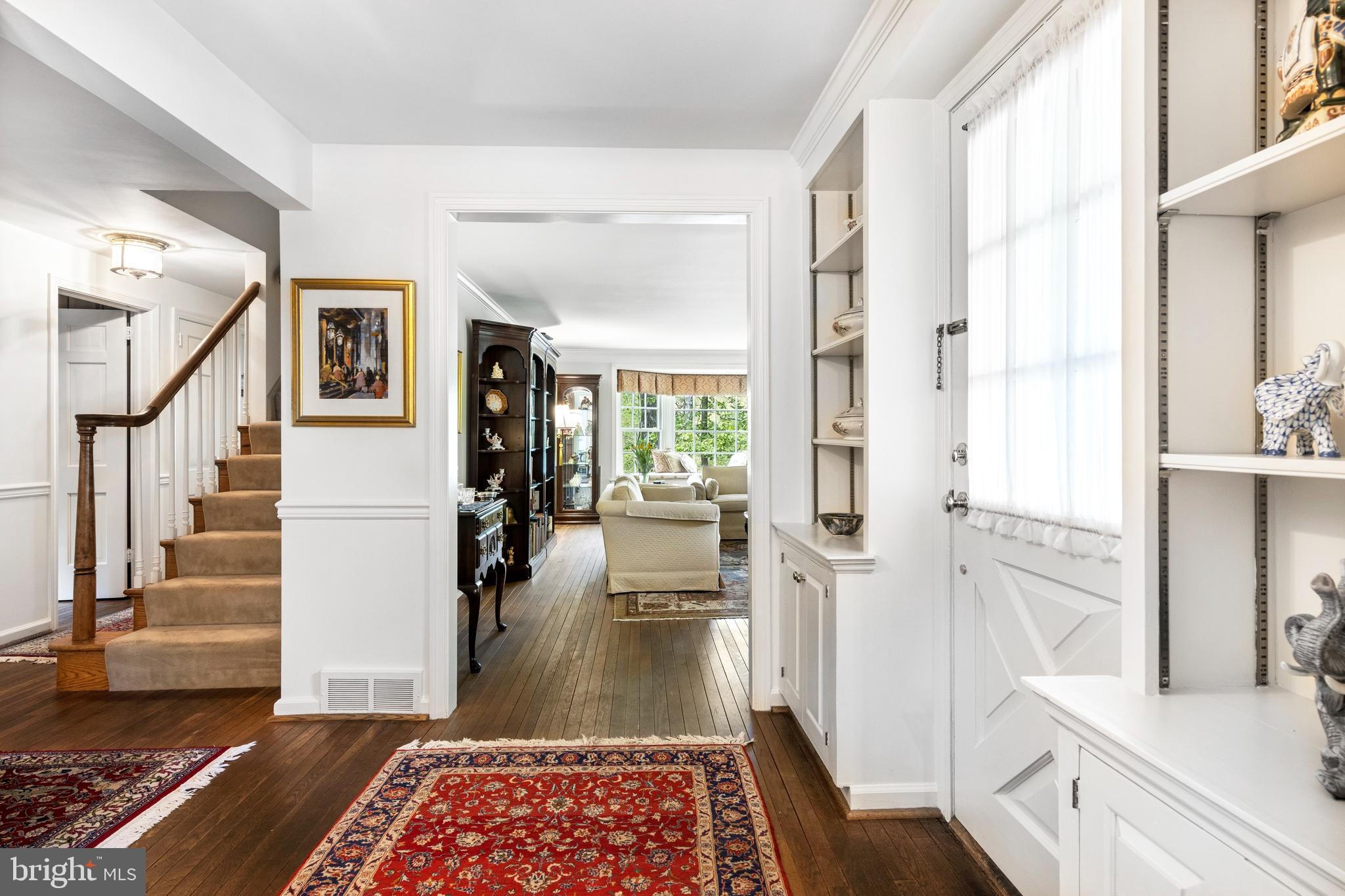 528 Mountview Road Berwyn, PA 19312 - Photo 6 of 44 Foyer into LR