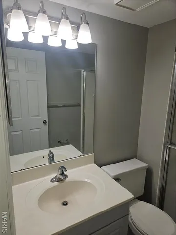 $170,000 | 19 Berview Circle, Unit B, St. Louis, MO 63129