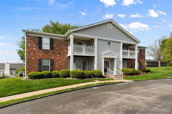 $155,000 | 19 Berview Circle, Unit B, St. Louis, MO 63129