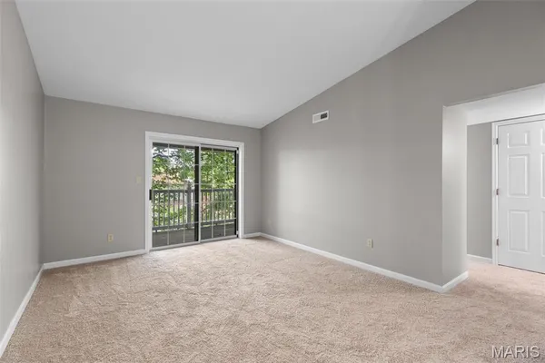 $155,000 | 19 Berview Circle, Unit B, St. Louis, MO 63129
