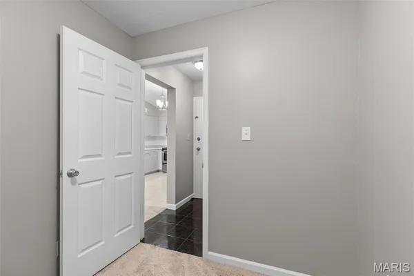 $155,000 | 19 Berview Circle, Unit B, St. Louis, MO 63129