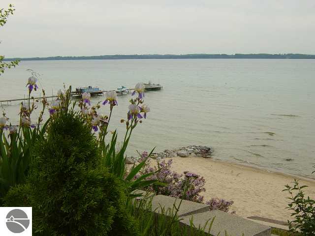 10617 Bluff Road Traverse City, MI 49686 - Photo 7 of 9 1661531-6.JPG
