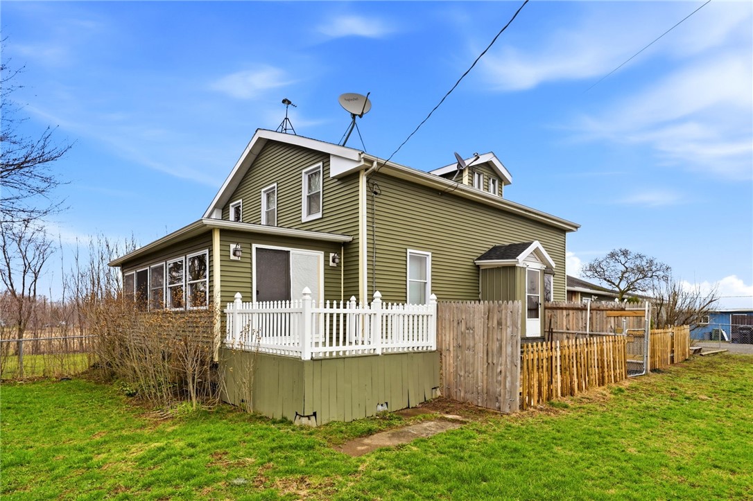 3661 Long Bridge Road Albion, NY 14411 - Photo 2 of 40