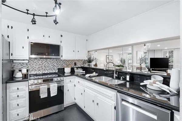 $559,888 | 12113 Beverly Boulevard, Unit K, Whittier, CA 90601