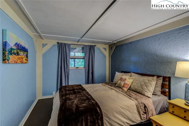 $498,000 | 528 Bear Ridge Trail, Fleetwood, NC 28626