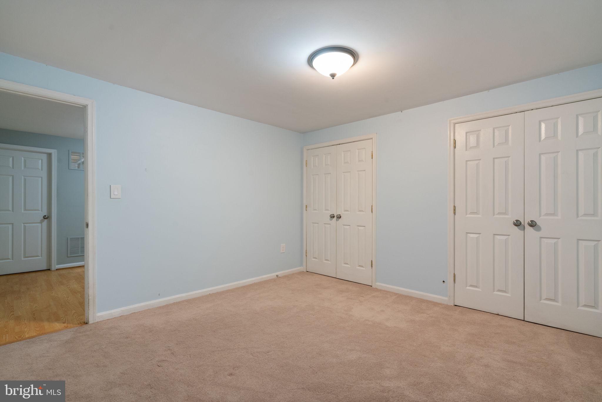 8527 Silverview Drive Lorton, VA 22079 - Photo 20 of 63 a view of an empty room