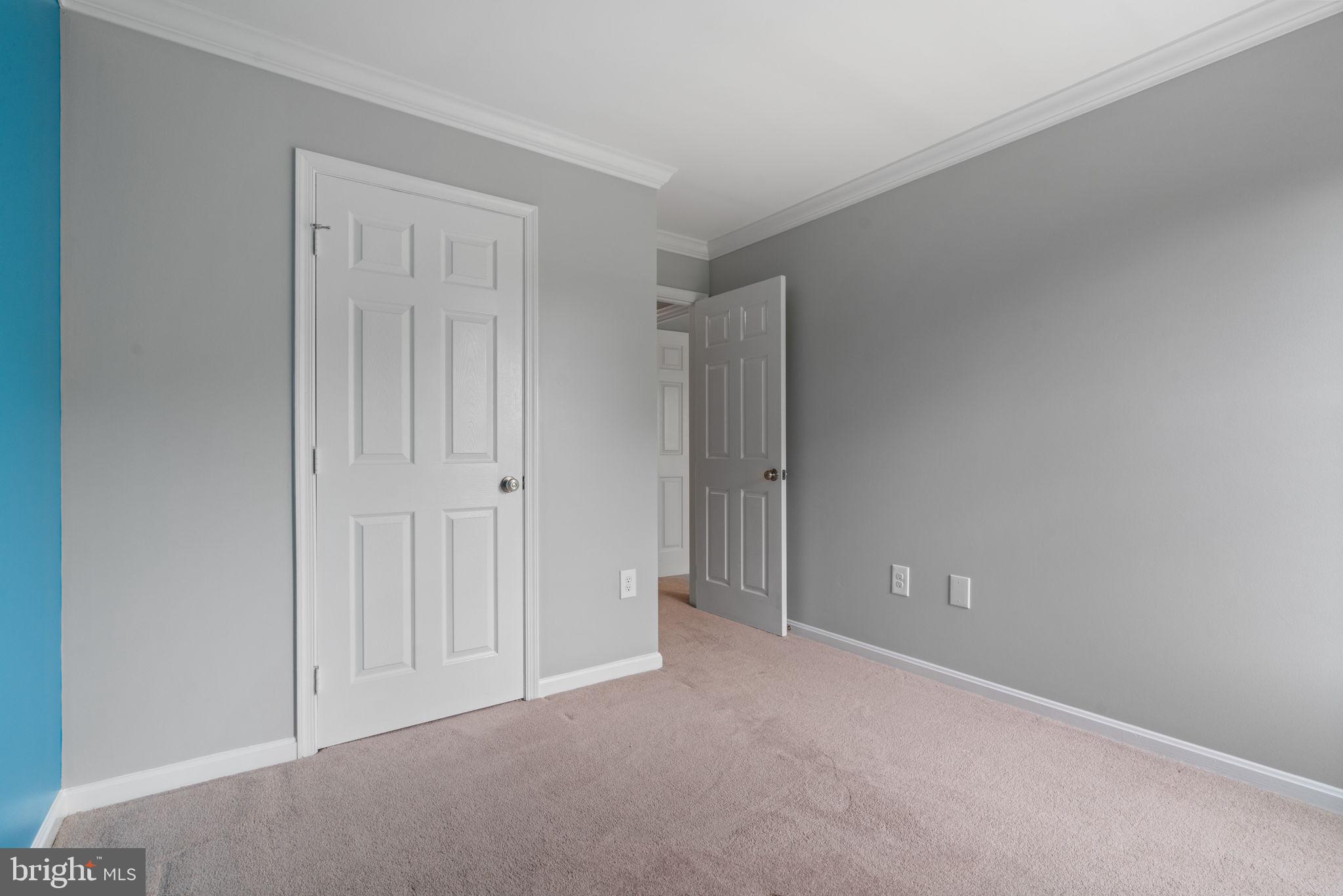 8527 Silverview Drive Lorton, VA 22079 - Photo 28 of 63 a view of an empty room