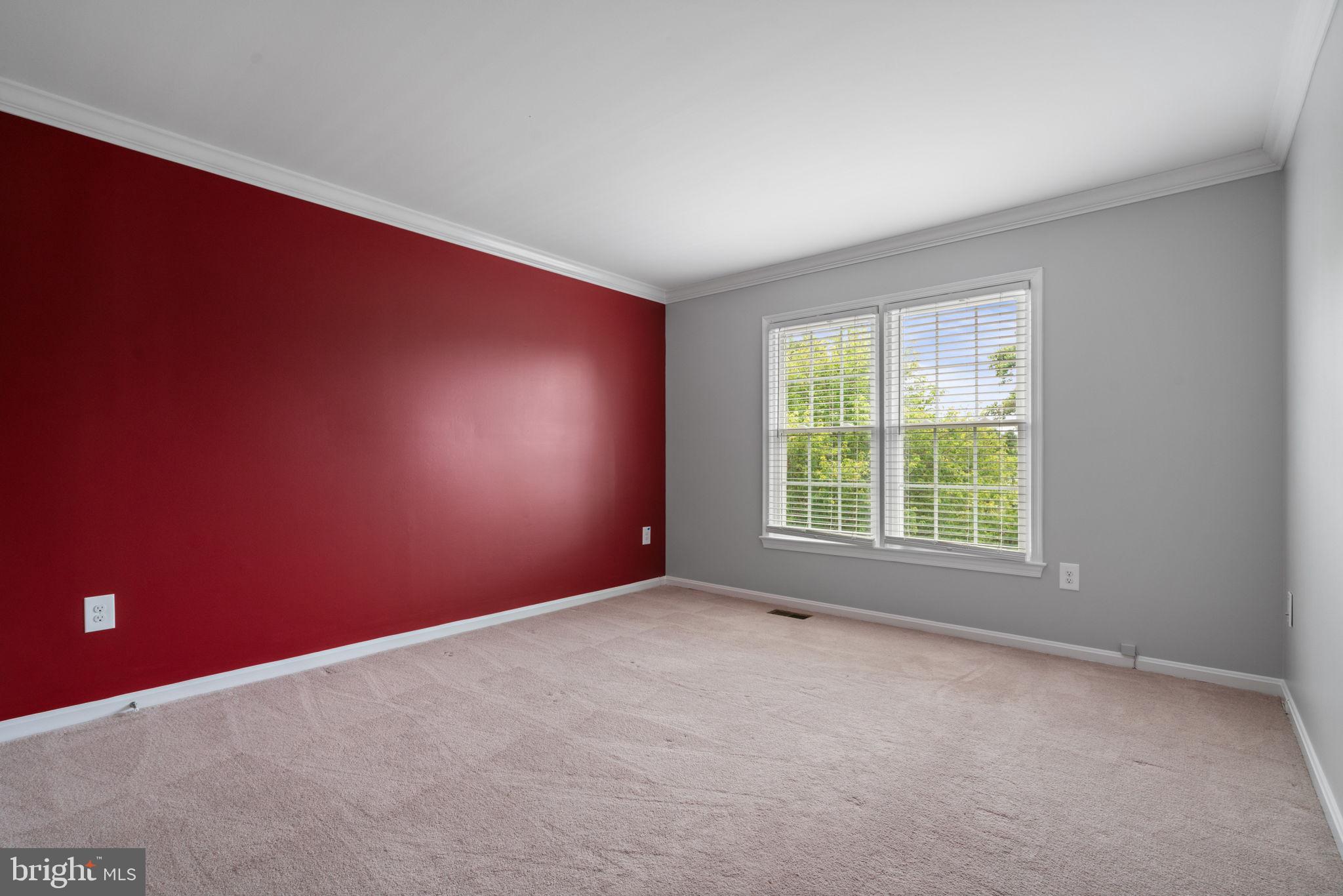 8527 Silverview Drive Lorton, VA 22079 - Photo 31 of 63 an empty room with a window