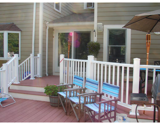 7 Winslow Road Reading, MA 01867 - Photo 23 of 27 Gallery Image 23