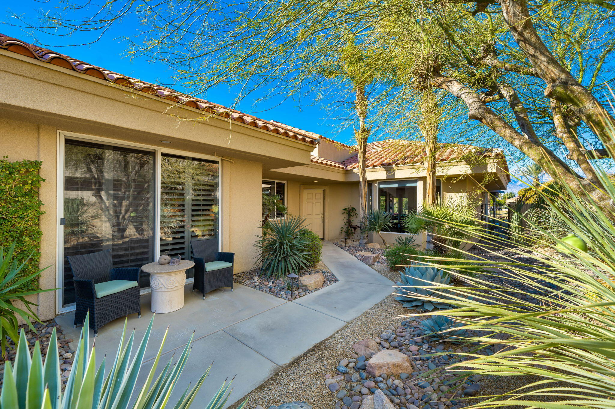 35 Augusta Drive Rancho Mirage, CA 92270 - Photo 9 of 37 15-web-or-mls-JBAugusta_2023_015