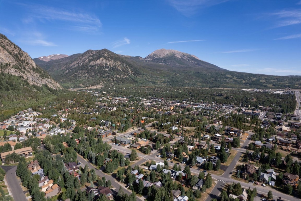 510 Pitkin Street, Unit C4 Frisco, CO 80443 - Photo 37 of 41 an aerial view of houses covered in trees