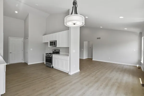 $279,900 | 31595 Augusta Drive, Unit 69, Romulus, MI 48174