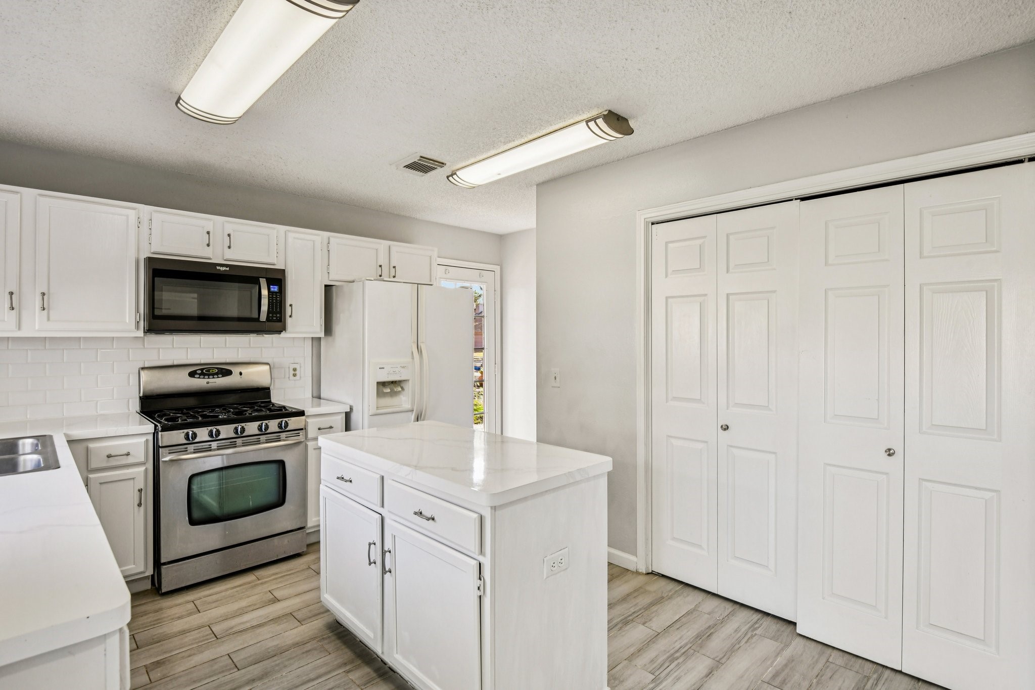 10234 Tablerock Drive Houston, TX 77064 - Photo 14 of 42