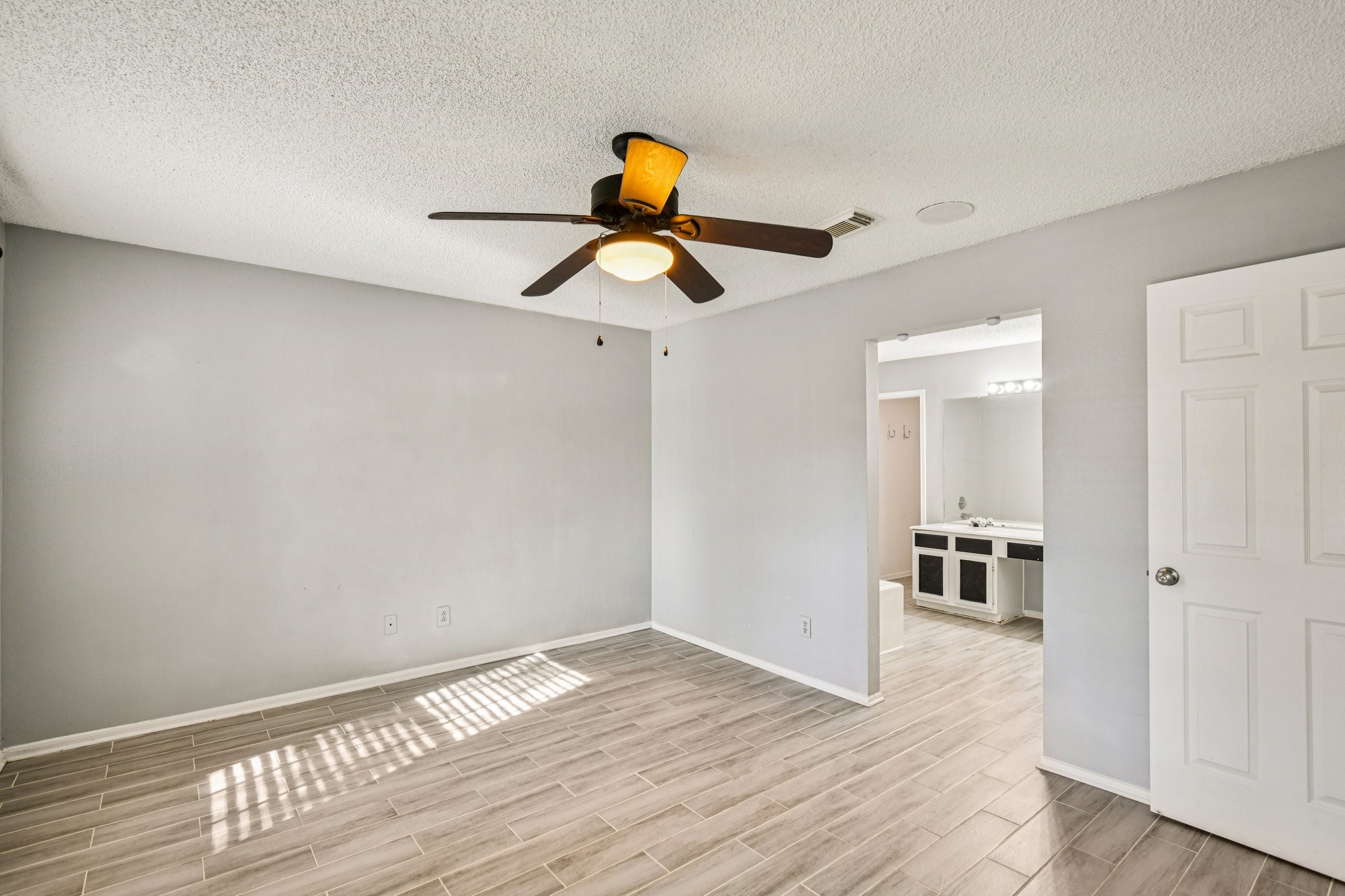 10234 Tablerock Drive Houston, TX 77064 - Photo 23 of 42