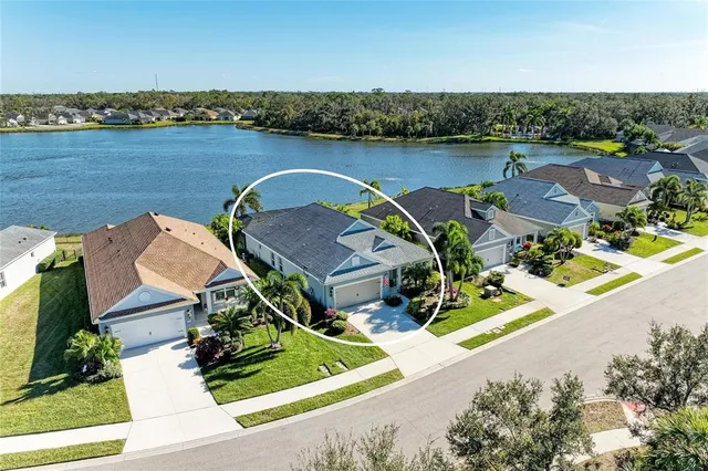 $570,000 | 7735 Ridgelake Circle, Bradenton, FL 34203